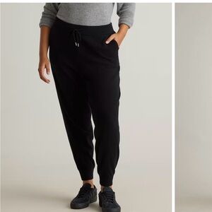 Quince Women's Cashmere Black Jogger Pants small